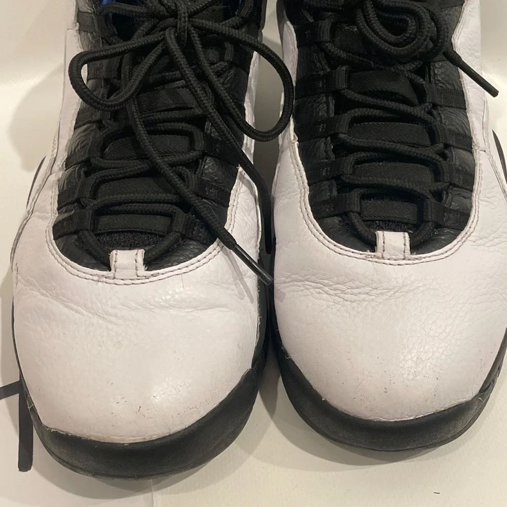 Jordan Men's White Black Blue Athletic Shoes